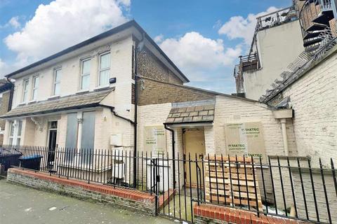 1 bedroom ground floor flat for sale, St. Marys Road, HARLESDEN