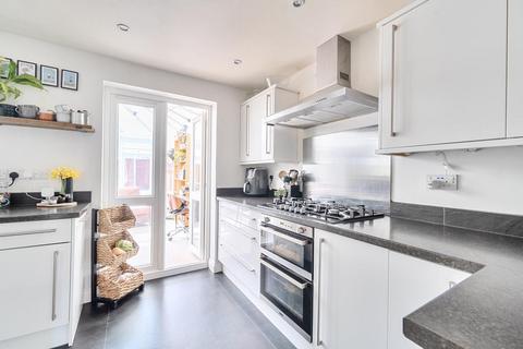 3 bedroom semi-detached house for sale, Newbury,  Berkshire,  RG14