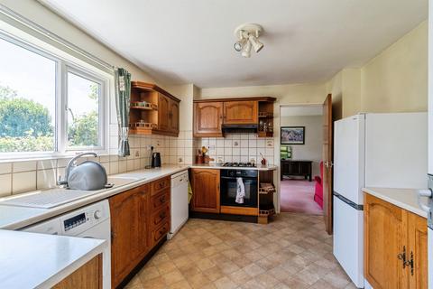 4 bedroom detached house for sale, Springfield Close, Corsham