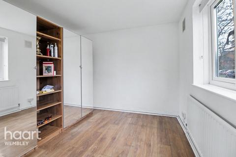 undefined, Harrow Road, Wembley