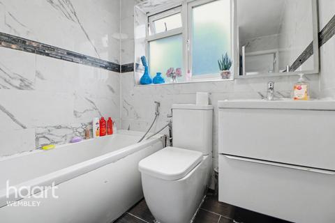 undefined, Harrow Road, Wembley