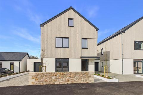 4 bedroom detached house for sale, Exclusive Gated Development Out West