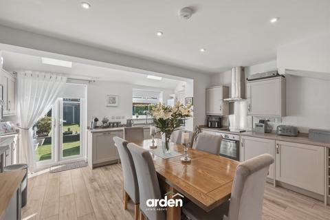 3 bedroom terraced house for sale, Henwick Avenue, Worcester, WR2