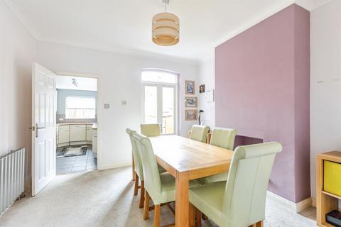 3 bedroom terraced house for sale, College Street, Wellingborough