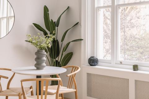 Studio to rent, Warwick Road, 31, London SW5