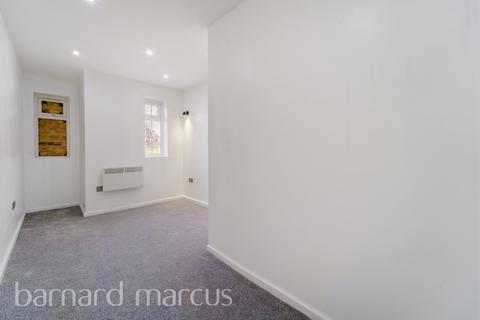 undefined, Hounslow Road, Hanworth, FELTHAM