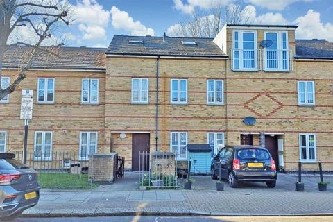 1 bedroom flat for sale, Summerley Street, WANDSWORTH