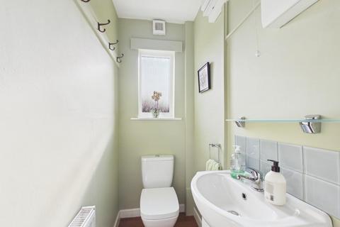 undefined, Leeds Road, Thackley, Bradford