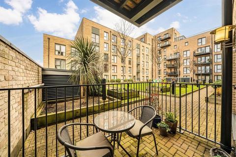 1 bedroom flat for sale, Woodley Crescent, London NW2