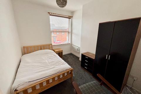 5 bedroom end of terrace house for sale, *INVESTMENT OPPORTUNITY* - Ladysmith Road, Didsbury