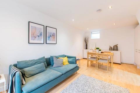 2 bedroom maisonette to rent, Kimberley Gardens, Harringay, London, N4