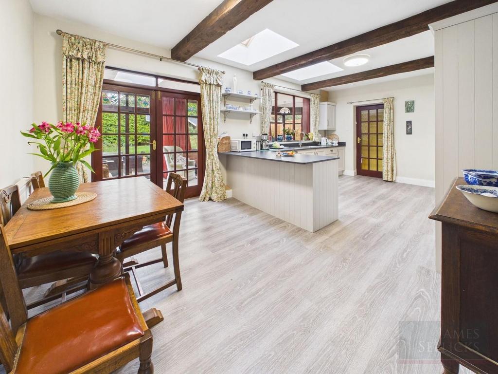 Dining Kitchen