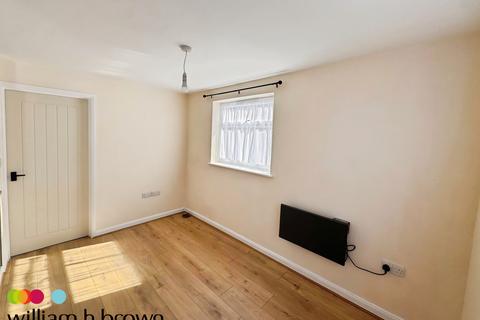 undefined, Vauxhall Avenue, Jaywick, CLACTON-ON-SEA