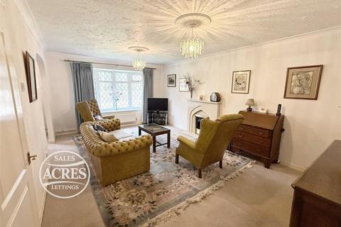 2 bedroom detached bungalow for sale, Sandhurst Road, Four Oaks, Sutton Coldfield