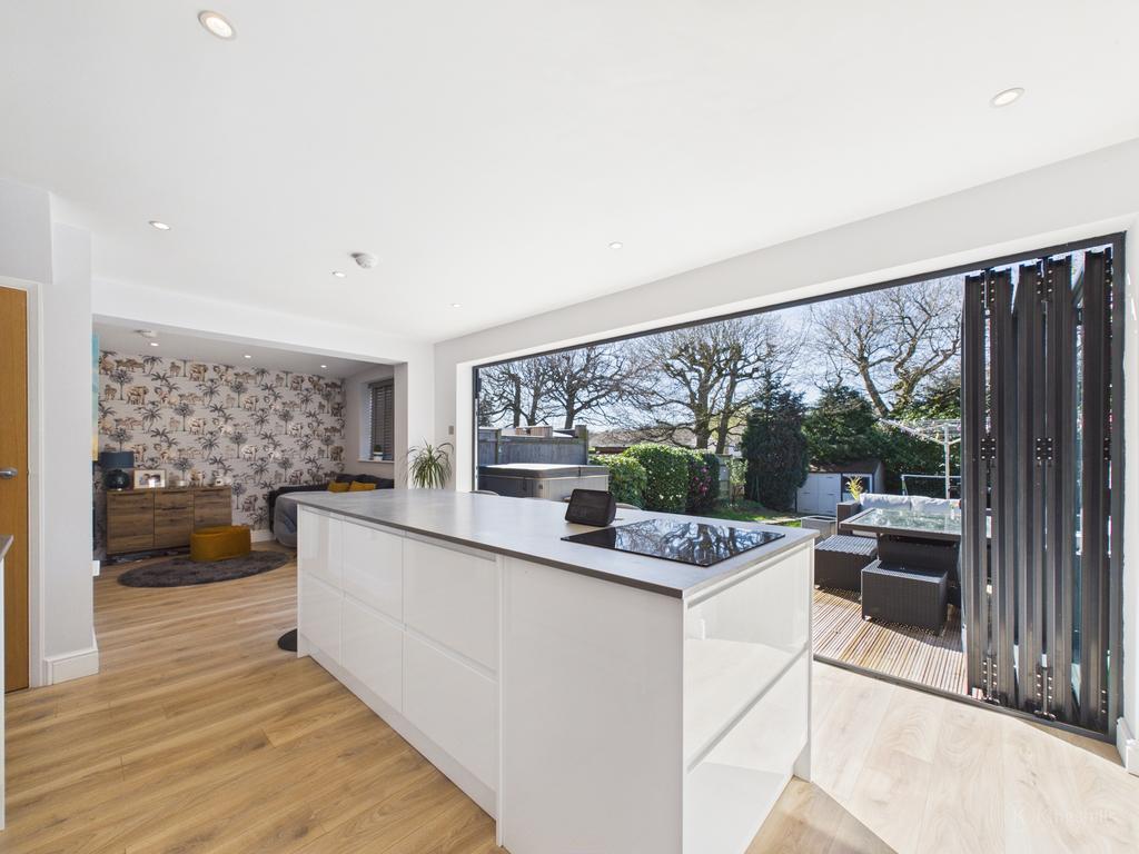 Kitchen/ Living Room