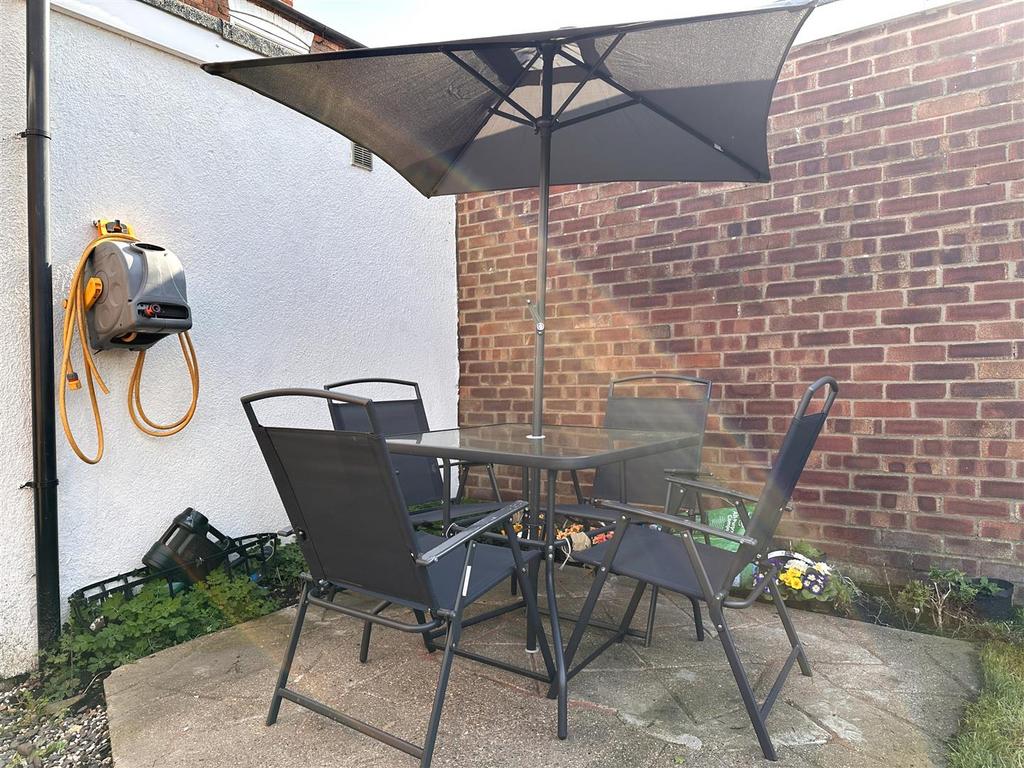 Secluded Paved Seating Area 507
