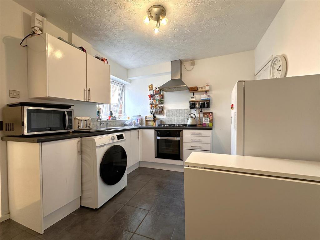 Modern Dining Kitchen 474