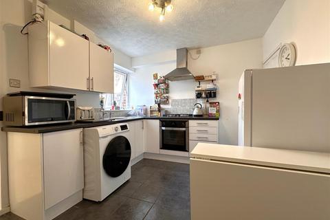 2 bedroom terraced house for sale, Whitfield Street, Newark