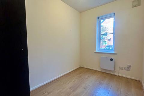 undefined, Admirals Court, Reading RG1