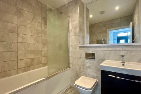 undefined, Basingstoke Road, Reading RG7