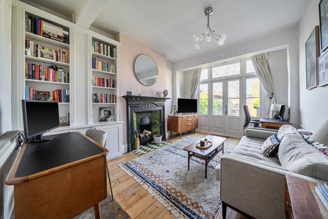 undefined, Leighton Road, London