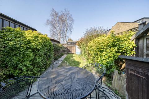 undefined, Leighton Road, London