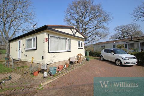 2 bedroom park home for sale, 6 Medina Park, Folly Lane, East Cowes, Isle Of Wight