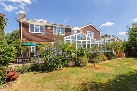 undefined, Cleveland Close Maidenhead SL6