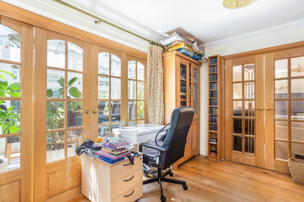 17 Cleveland Clos...