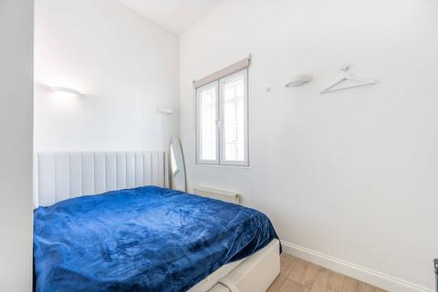 1 bedroom flat to rent, Westbourne Gardens, Bayswater, London, W2