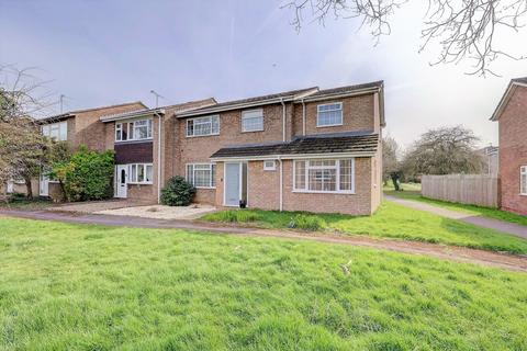 4 bedroom end of terrace house for sale, Fallowfield, High Wycombe HP15