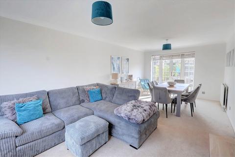 4 bedroom end of terrace house for sale, Fallowfield, High Wycombe HP15