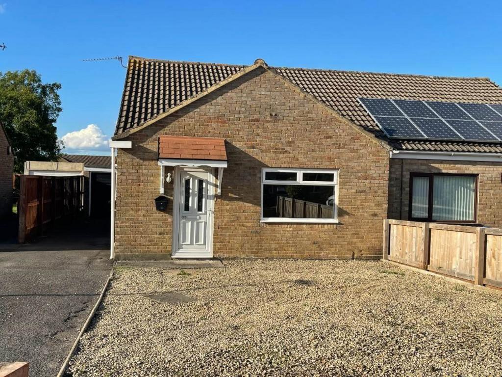 Ext Bungalow Elm Lei