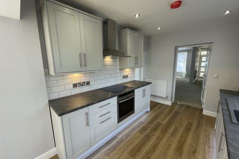 undefined, Middle Rd, Swansea