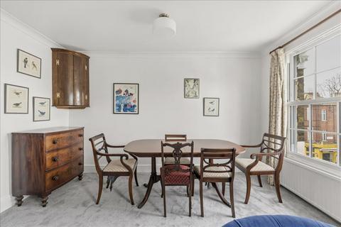 2 bedroom apartment to rent, Fulham Palace Road, Hammersmith, London, W6