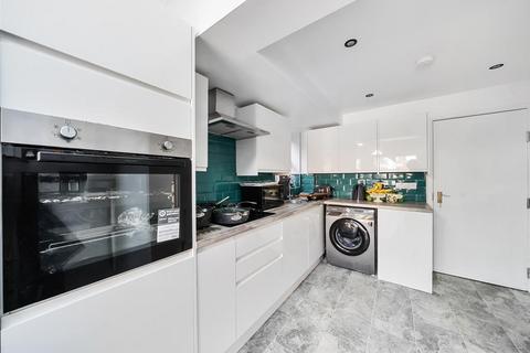 4 bedroom terraced house for sale, University / Palmer Park Area,  Berkshire,  RG1