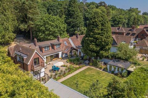 undefined, Saunders Lane, Woking, Surrey, GU22