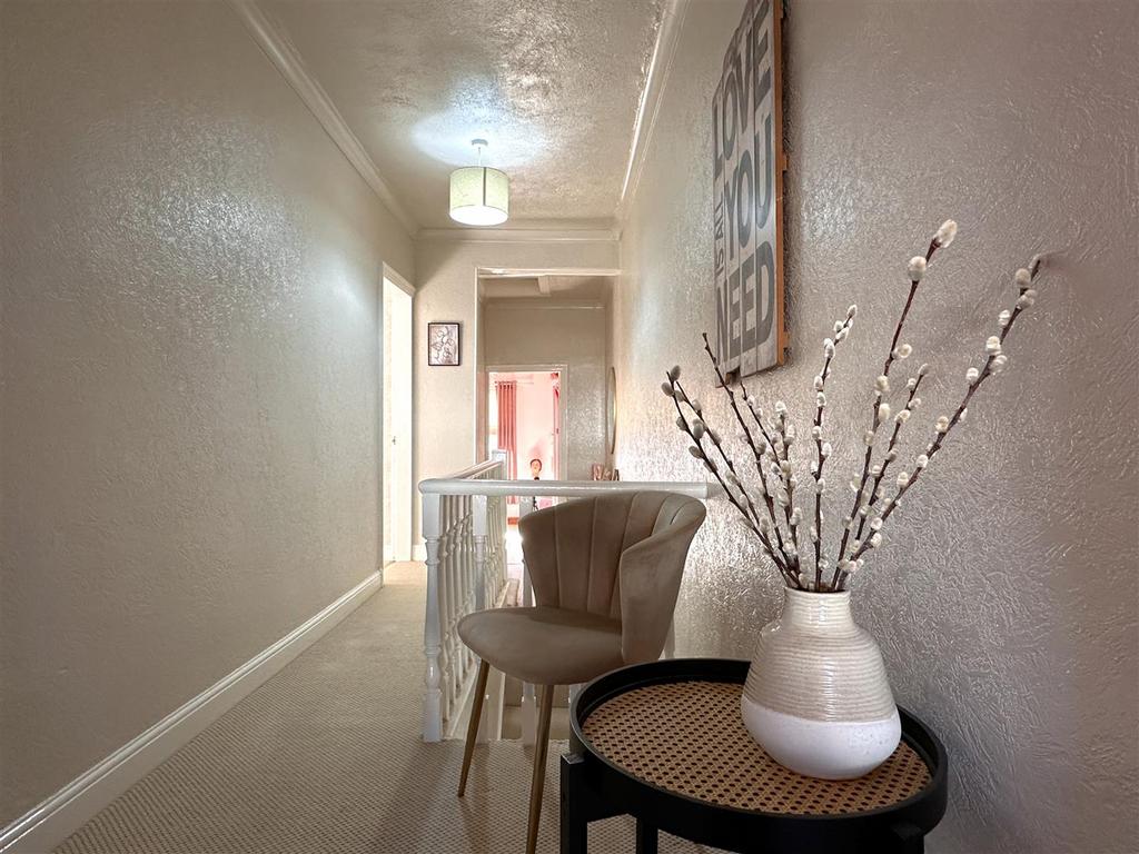 First Floor Landing 219