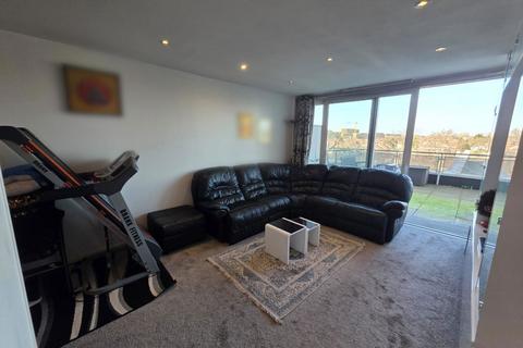 2 bedroom flat for sale, The Blenheim Centre, Hounslow, Middlesex, TW3 1NB