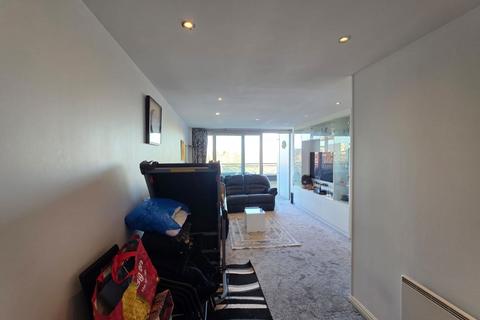 2 bedroom flat for sale, The Blenheim Centre, Hounslow, Middlesex, TW3 1NB