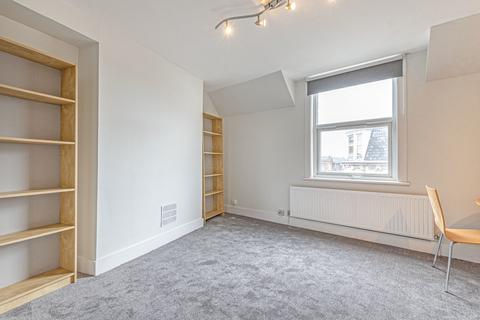 2 bedroom flat to rent, Merton High Street, South Wimbledon, London, SW19