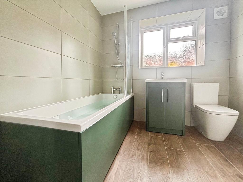 Main Bathroom