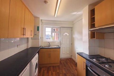 2 bedroom flat to rent, Kenton Lane, Harrow