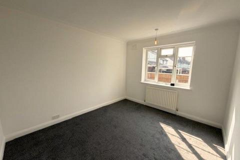 2 bedroom flat to rent, Kenton Lane, Harrow