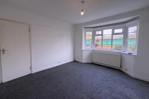 2 bedroom flat to rent, Kenton Lane, Harrow