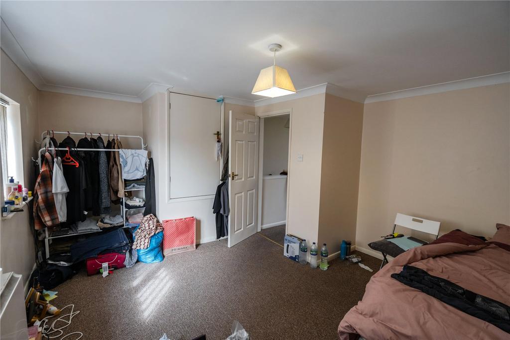 Bedroom (2)