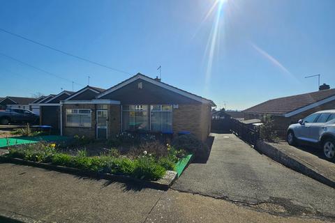 3 bedroom detached bungalow for sale, Grendon Walk, Parklands, NN3 6EP