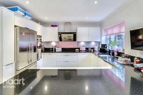 4 bedroom detached house for sale, Brockwell Lane, Kelvedon