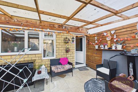 undefined, Rodney Close, Daventry, NN11 4JY