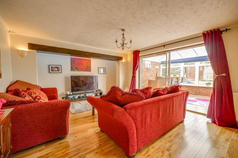 4 bedroom detached house for sale, Derwent Road, Leighton Buzzard